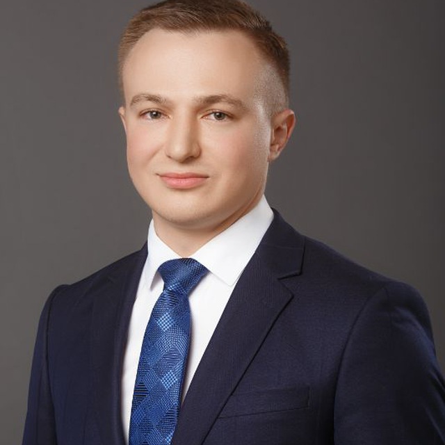 Артур Леухин